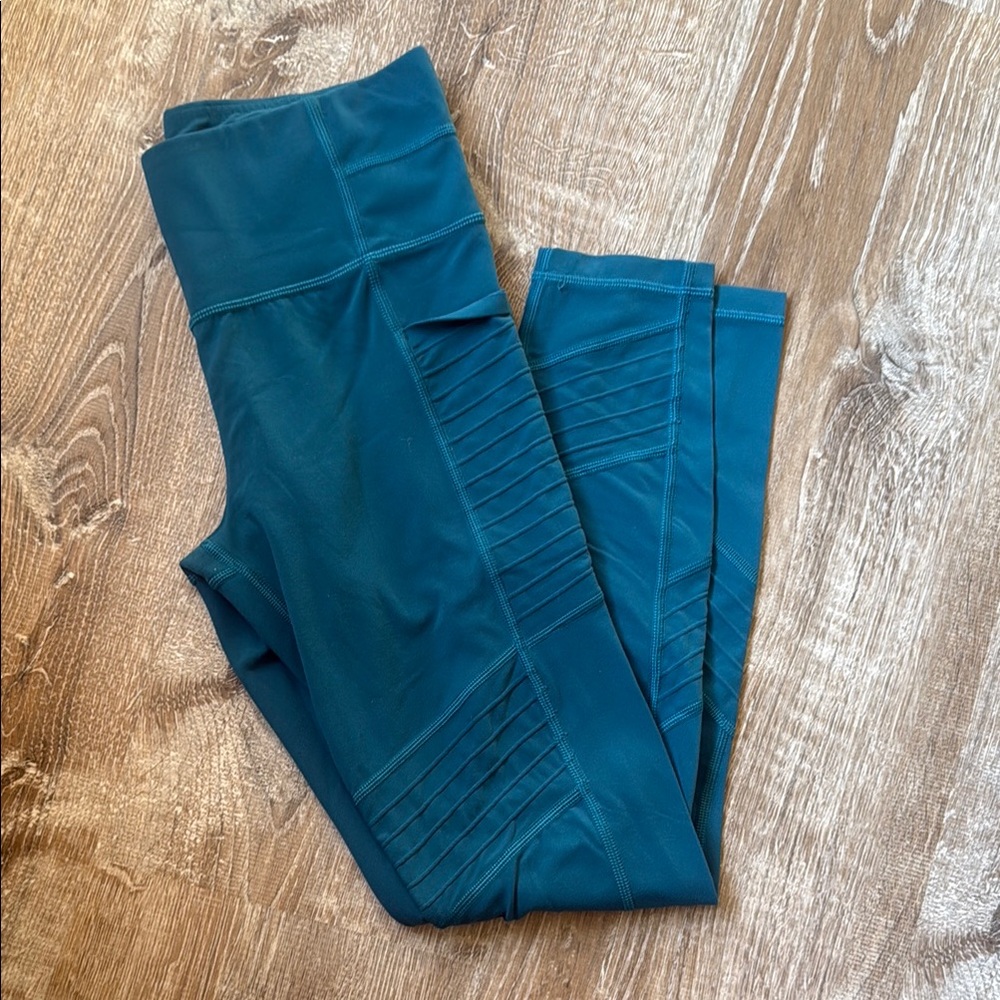 Athleta Turquoise Leggings